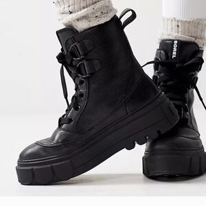 Free People x Sorel Caribou X Lace Up 🖤 Black Boots Sz 8 NWOT